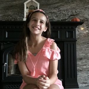 Meet your Posher, Nikki